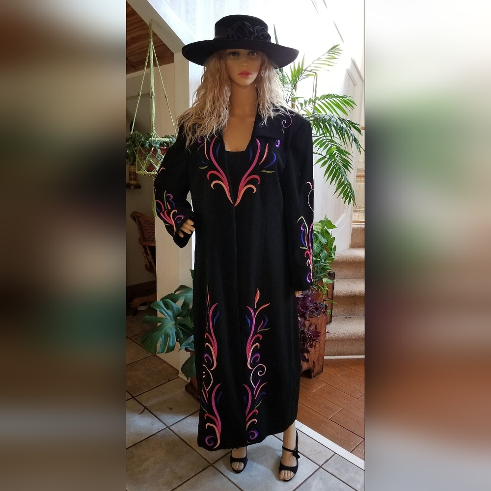PSALM CIV Black Embroidered Coat & Hat 18w Women's 1980s